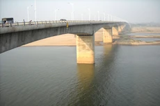 Cầu Vĩnh Tuy hiện nay. Dự án cầu Vĩnh Tuy giai đoạn 2 sẽ được Hà Nội dự kiến khởi động trong thời gian từ nay đến năm 2020. Ảnh: T.K