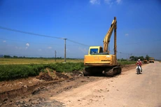 Trong các tháng còn lại của năm 2016, Bộ GTVT yêu cầu các chủ đầu tư, ban quản lý dự án đẩy nhanh tiến độ giải ngân vốn đầu tư. Ảnh: Lê Tiên