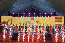 Lễ cắt băng khánh thành Nhà máy ống nhựa Hoa Sen Bình Định.