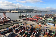 Thương mại toàn cầu vẫn chưa hồi phục về mức tiền khủng hoảng. Ảnh: GMW