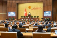 Quốc hội họp phiên toàn thể tại hội trường sáng 14/2