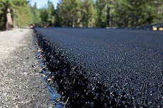 Xoay nguồn đá bê tông nhựa, kịp tiến độ thông xe cao tốc Hòa Liên - Túy Loan trong tháng 8/2025