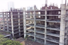 Thủ tướng yêu cầu các bộ, ngành, địa phương khẩn trương rà soát, báo cáo đầy đủ các dự án đầu tư có khó khăn, vướng mắc, tồn đọng kéo dài để kịp thời tháo gỡ, triển khai ngay các dự án