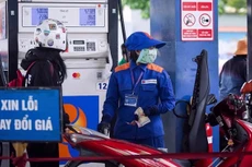 Giá xăng trong nước ngày 20/2 có thể tăng tiếp