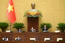 Phó Chủ tịch Quốc hội Nguyễn Khắc Định điều hành phiên họp sáng 08/5