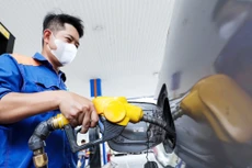 Giá xăng ngày 22/5 có thể tăng tiếp. Ảnh minh họa