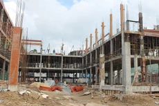 Gói thầu: Xây dựng và thiết bị