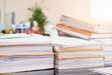 Gói thầu nào áp dụng phương thức một giai đoạn hai túi hồ sơ?