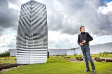 Ông Daan Roosegaarde - Ảnh: Studio Roosegaarde
