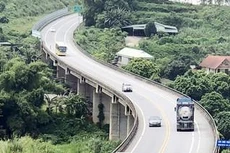 Cấp tập khởi công 8 tuyến giao thông hàng nghìn tỷ đồng ngay trước Tết