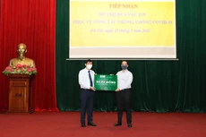 BIM Group trao tặng 30 tỷ đồng và nhiều trang thiết bị y tế, nhu yếu phẩm đẩy lùi Covid-19