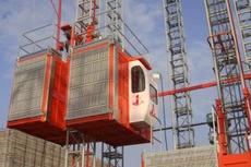 Thiết bị vận thăng lồng tải trọng =3 tấn là thiết bị phức tạp, có giá thành rất cao không phù hợp với tính chất, quy mô của gói thầu đang mời. Ảnh chỉ mang tính minh họa. Nguồn Internet