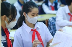 UBND TP Hà Nội vừa có văn bản hỏa tốc quyết định từ 22/11, học sinh khối 9 thuộc 17 huyện, thị xã trên địa bàn Hà Nội sẽ đi học trực tiếp trở lại.