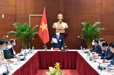 Thủ tướng Nguyễn Xuân Phúc chủ trì cuộc họp Ảnh: VGP