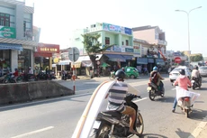 Trước thực trạng gia tăng nhanh chóng số lượng phương tiện lưu thông trên Quốc lộ 1, đoạn đi qua địa bàn tỉnh Quảng Nam, gây ùn tắc vào giờ cao điểm. Ảnh chỉ mang tính minh họa. Nguồn Internet