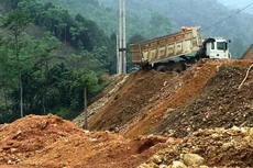 HSMT với tiêu chí gây khó như yêu cầu nhà thầu phải đề xuất được vị trí đổ thải có xác nhận của chính quyền địa phương. Ảnh chỉ mang tính minh họa. Nguồn Internet