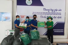 Nỗ lực và tấm lòng của người lao động PVFCCo trong đại dịch