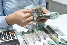 Ngân hàng nên giãn nợ và giảm lãi suất cho nhà đầu tư
