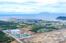 Sau thông tin quy hoạch thành lập Khu kinh tế Vân Phong, đất ở huyện Vạn Ninh và thị xã Ninh Hòa tăng hàng chục lần. Trong ảnh là một góc khu Nam Vân Phong