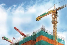 Nguy cơ mất an toàn khi dừng đột ngột công trình xây dựng