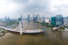 Sau gần 8 tháng ngừng thi công, cầu Thủ Thiêm 2 được Liên danh nhà thầu cảnh báo công trình đứng trước nhiều rủi ro về chất lượng. Mặc khác, phía nhà thầu kiến nghị từ 15/4, nếu công trình không tái thi công sẽ giải thể công trường. Theo đó, Sở GTVT TP.HCM và UBND Quận 1 cùng nhà đầu tư Đại Quang Minh đã thống nhất phương án thi công cầu Thủ Thiêm 2 trở lại trước 15/4.