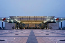 Gói thầu bảo hiểm Trung tâm Hội nghị quốc gia, nhiều nhà thầu lớn vẫn phải rút lui vì “khe cửa” dường như mới chỉ mở rất nhỏ. Ảnh chỉ mang tính minh họa. Nguồn Internet