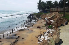 Tỉnh Quảng Nam đầu tư 300 tỷ đồng chống xói lở khẩn cấp bờ biển Cửa Đại. Ảnh Hữu Trà