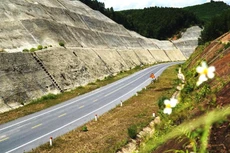 Đoạn cao tốc La Sơn - Túy Loan đi qua địa bàn TT-Huế