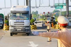 Khó khăn lưu thông hàng hóa từ kho cảng tới nơi giao hàng