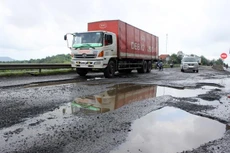 Tổng cục Đường bộ xem xét thu hồi ủy thác quyền quản lý các tuyến quốc lộ bị hư hỏng 