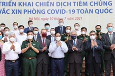 Cùng nhau chia sẻ, cùng nhau quyết tâm, trên dưới một lòng để thực hiện thành công chiến dịch tiêm chủng vaccine