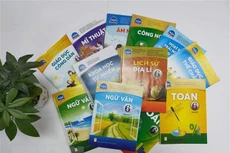 Khởi tố, bắt tạm giam 7 bị can trong đường dây sản xuất, buôn bán sách giáo khoa giả