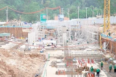 Công trường thi công Dự án Trung tâm tổ chức Hội nghị APEC 2027