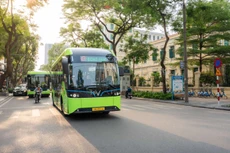 Trong 45 tuyến buýt hoạt động trên Vành đai 1 TP. Hà Nội, có 11 tuyến là buýt điện, CNG