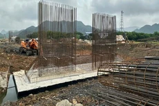 Thủ tướng thành lập 8 tổ công tác tháo gỡ vướng mắc, thúc đẩy tăng trưởng và giải ngân đầu tư công