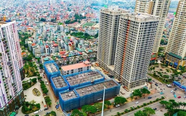 Hà Nội đã bước vào giai đoạn nguồn cung nhà ở thực tế đang cải thiện, nhưng tài chính bỏ ra để mua nhà vẫn cao đối với nhiều người. Ảnh: Internet