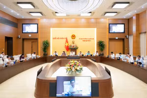 Thường vụ Quốc hội xem xét, cho ý kiến Dự án Luật sửa đổi, bổ sung một số điều của Luật Ngân hàng Nhà nước Việt Nam; Luật Phòng, chống rửa tiền và Luật Các tổ chức tín dụng