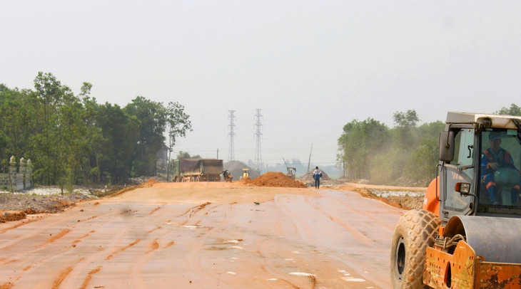 Thi công tuyến tránh phía Đông TP Đông Hà, Quảng Trị