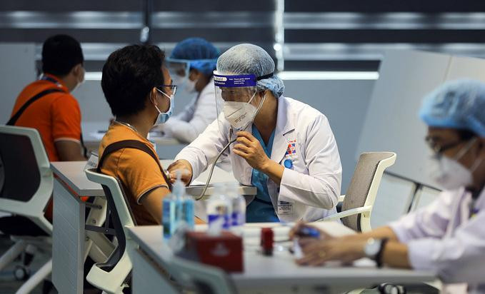 Tiêm vaccine Covid-19 cho công nhân tại khu công nghệ cao tại TP. Thủ Đức, TP.HCM Tiêm vaccine Covid-19 cho công nhân tại khu công nghệ cao tại TP. Thủ Đức, TP.HCM