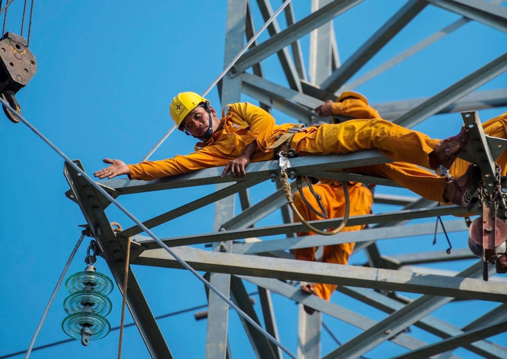 Lần đầu tiên, tiêu thụ điện toàn quốc trong ngày vượt 1 tỷ kWh