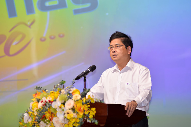 Ông Võ Quang Lâm - Phó Tổng giám đốc EVN phát biểu chỉ đạo tại buổi lễ