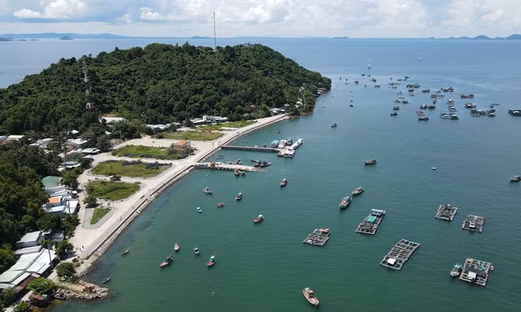 Toàn cảnh xã đảo Tiên Hải