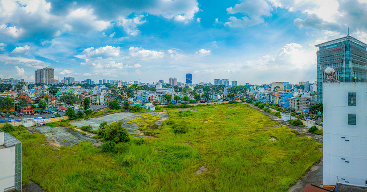 Khu đất 152 Trần Phú, Q.5 nằm ở vị trí đắc địa khi có 3 mặt tiền đường Khu đất 152 Trần Phú, Q.5 nằm ở vị trí đắc địa khi có 3 mặt tiền đường