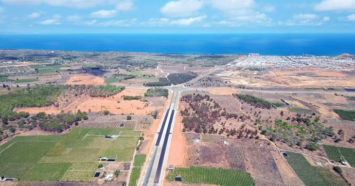 Toàn cảnh đường Hàm Kiệm - Tiến Thành hướng từ biển nối lên cao tốc