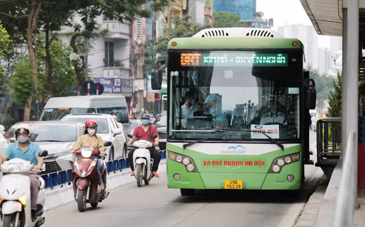 Từ khi đi vào hoạt động năm 2016 tuyến BRT Kim Mã - Yên Nghĩa luôn gặp phải nhiều ý kiến trái chiều