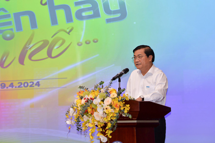 Ông Nguyễn Ngọc Toàn - Tổng Biên tập Báo Thanh Niên phát biểu tại buổi lễ