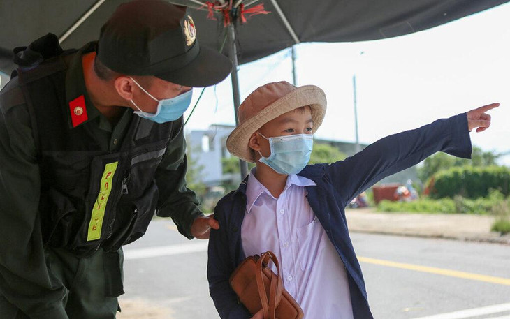 Tất cả người lớn, trẻ em khi vào Đà Nẵng đều test nhanh Covid-19