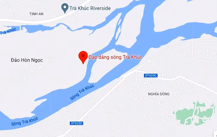 Đập dâng sông Trà Khúc, TP Quảng Ngãi. Ảnh: Google Maps.