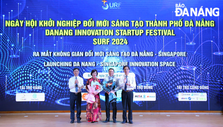 Ra mắt không gian đổi mới sáng tạo Đà Nẵng - Singapore...