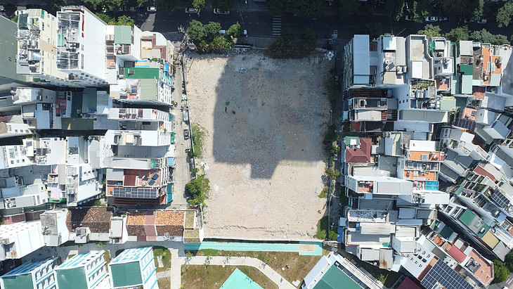 Khu đất thực hiện Dự án hiện vẫn là bãi đất trống Khu đất thực hiện Dự án hiện vẫn là bãi đất trống